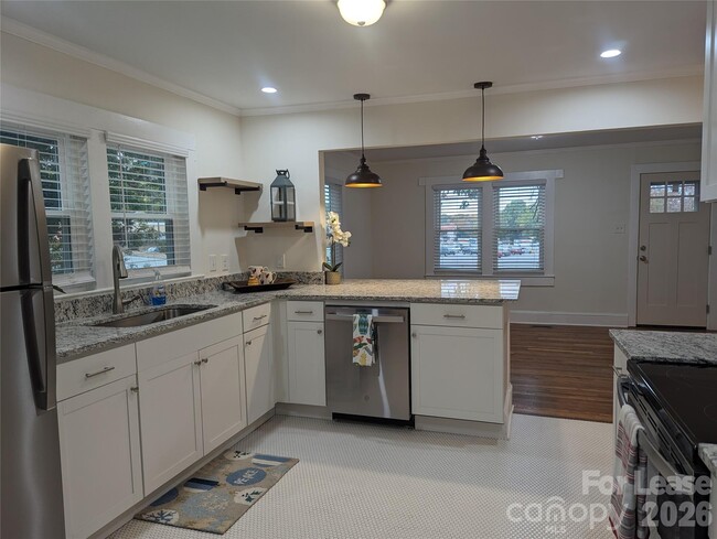 Photo - 215 Eastside Dr