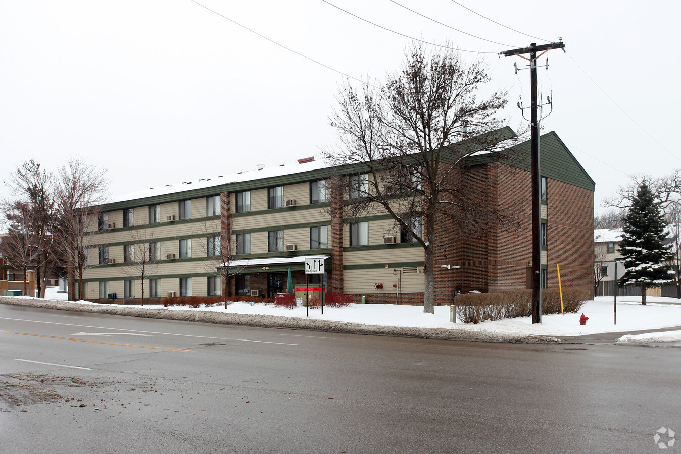 Photo - Cunningham Apartments