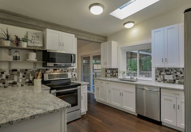 Photo - 535 Mt Jupiter Dr SW