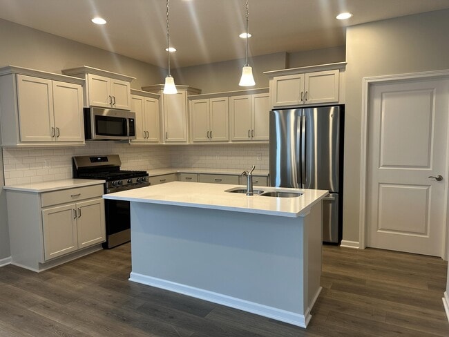 Photo - 4493 Marilyn Ct