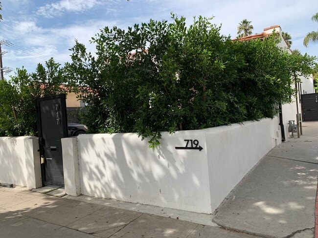 Photo - 719 N Formosa Ave