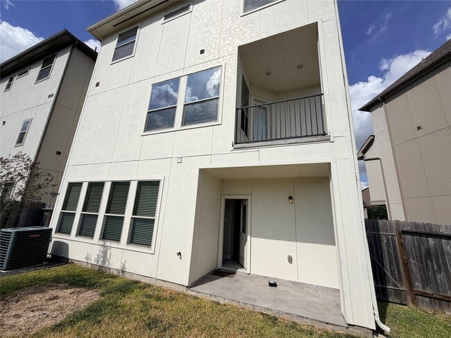 Photo - 2018 Royal Landing Dr