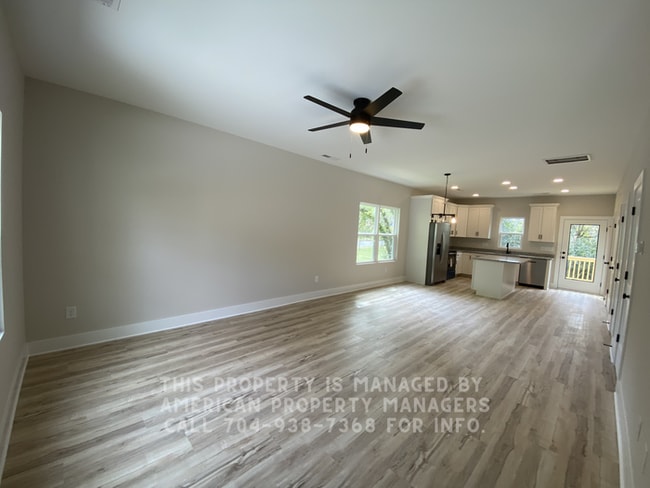 Photo - 840 S 4th St