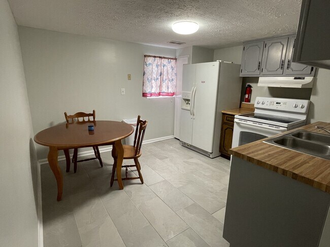 Photo - 4458 Tarragon Ln Unidad A