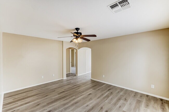 Photo - 1105 S 225th Ave