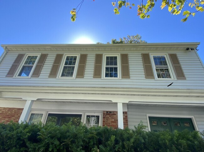 Photo - 7907 Laural Valley Way