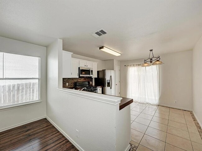 Photo - 14910 Mossycup Ln