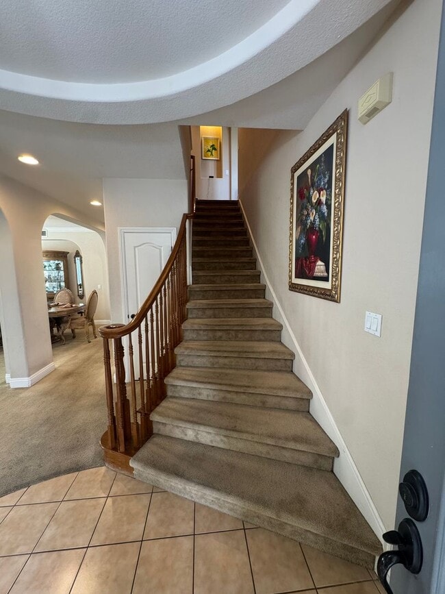 Photo - 5 Bed / 3.5 Bath | Elk Grove Single Family...