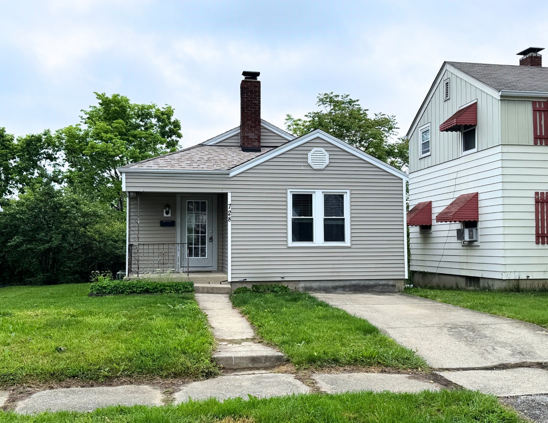 Updated 2-Bedroom Ranch on Hamilton’s West... - Updated 2-Bedroom Ranch on Hamilton’s West...