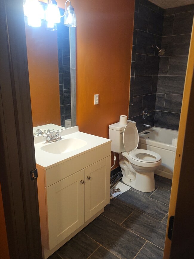 Photo - 75 Roland St