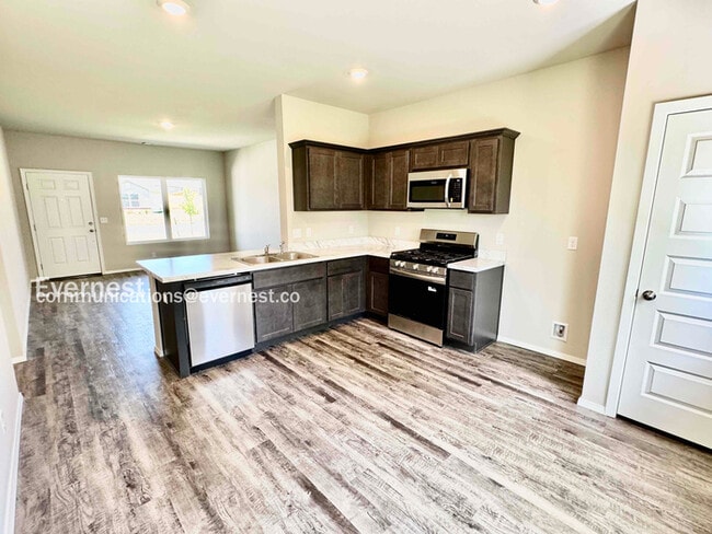 Photo - 8331 E Queens St