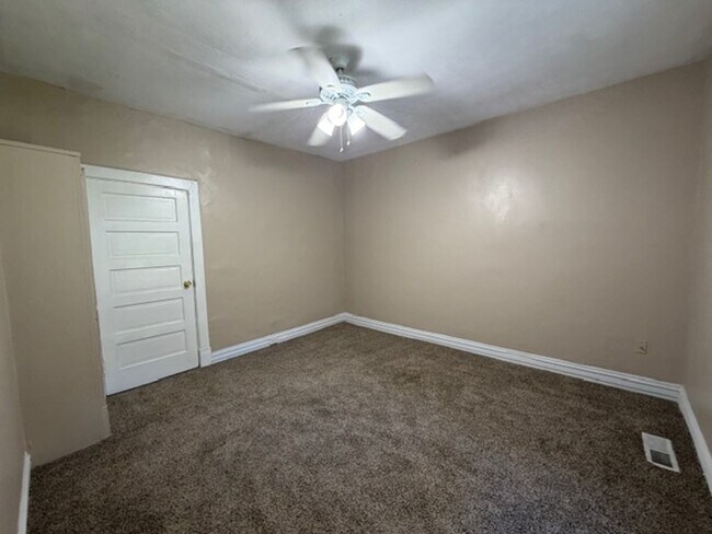 Photo - Lovely 2 Bedroom / 1 Bath for Rent - Section 8 Welcome