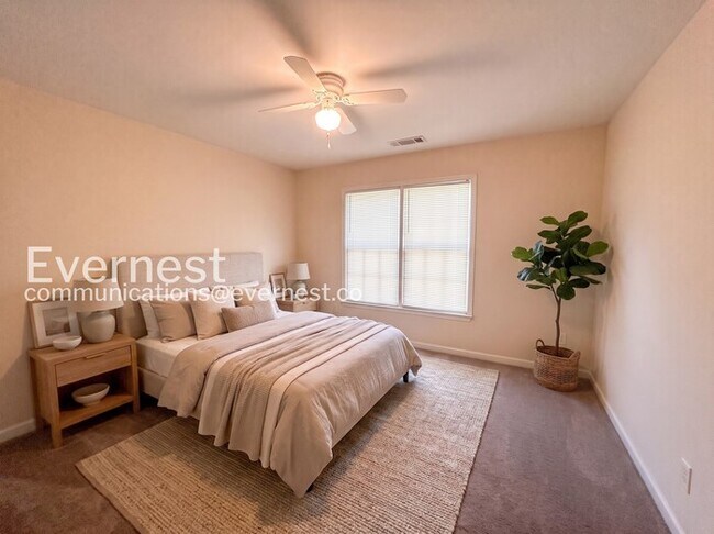 1095 Downyshire Dr