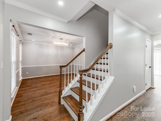 Photo - 15893 Wayland Dr