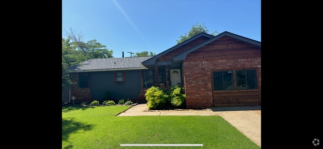 Building Photo - 2828 Lakeside Dr Rental