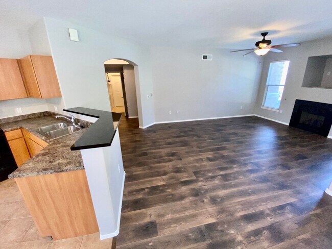 Photo - Spacious 2 Bedroom 2 Bath in Gated Renaiss... Unit 2512