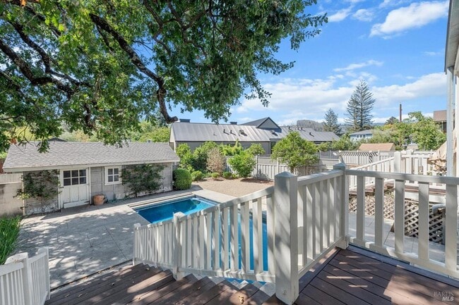 Photo - 1533 Allyn Ave