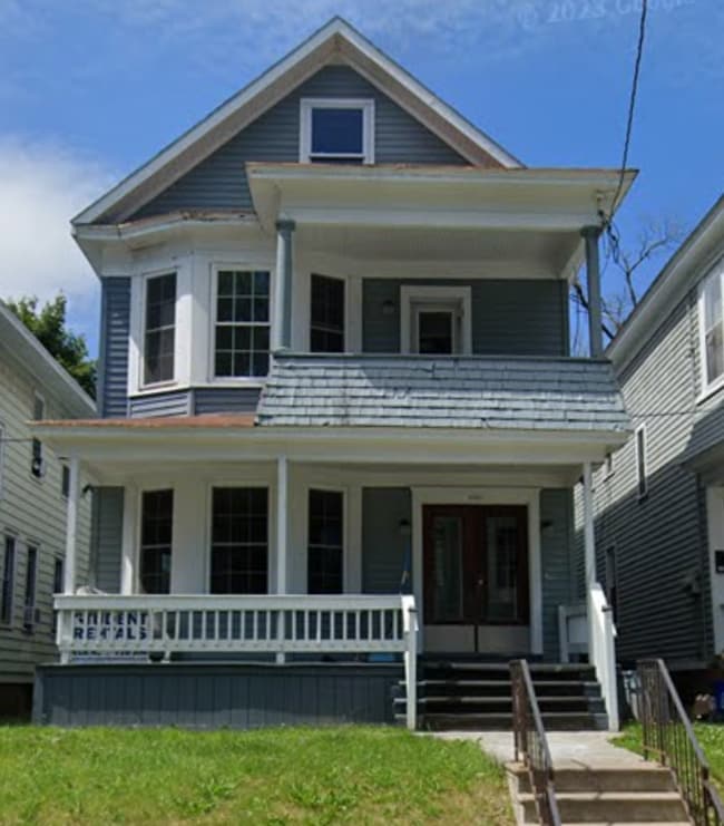 Building Photo - 660 Myrtle Ave