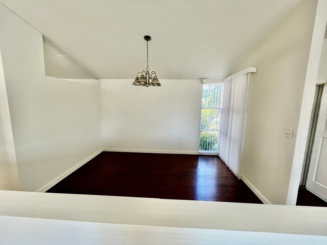 Photo - Spacious 3 bedroom 2 bathroom home in Birdland neighborhood.. Huge backyard!