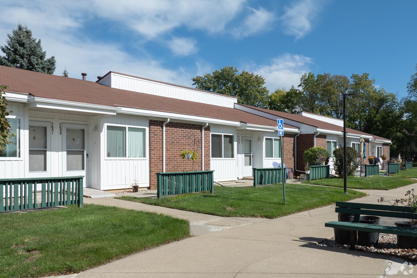 Photo - Riverbend Apartments