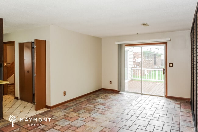 Photo - 3304 Buttrey Dr NW