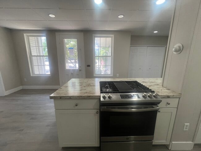 217 Oneida St Unidad 1