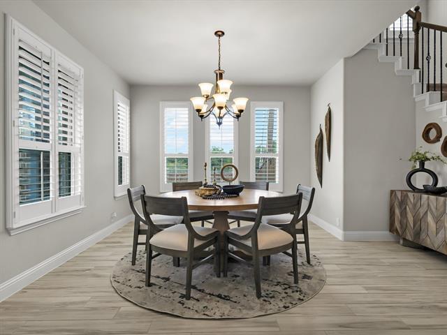 Photo - 310 Hawthorn Dr