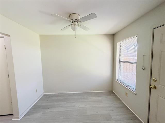 221 Meadow Ct
