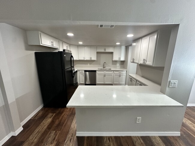 Photo - 5541 Bay Blvd Unit #209