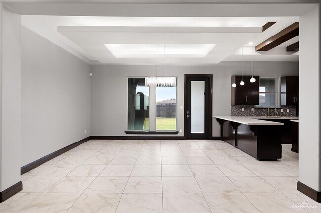 Photo - 11 Leandro St