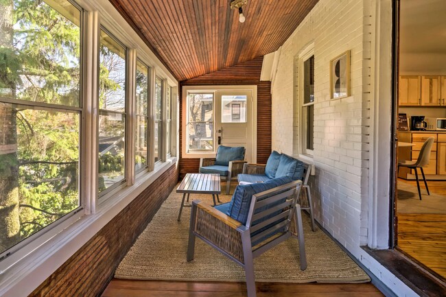 Photo - Charming Upper Level Duplex