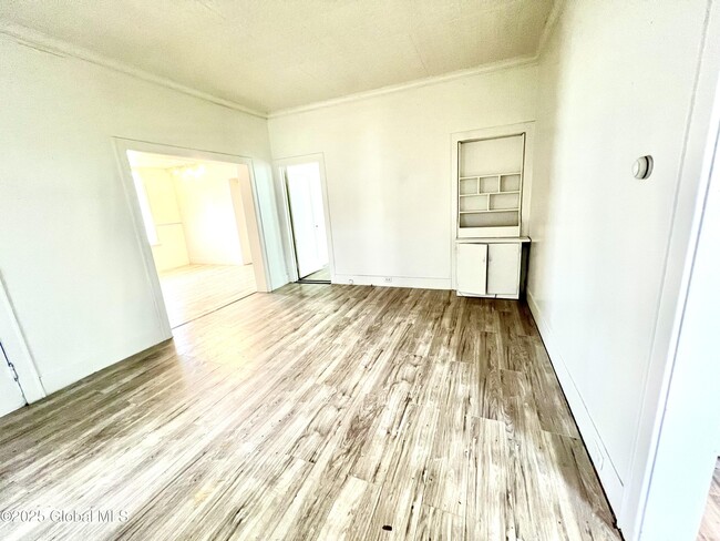 Photo - 27 Milton Ave Unidad 1st Floor Apt-  1