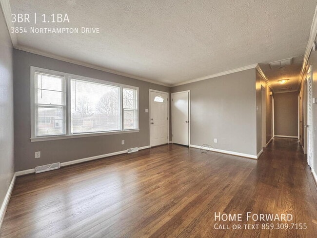 Photo - 3854 Northampton Dr