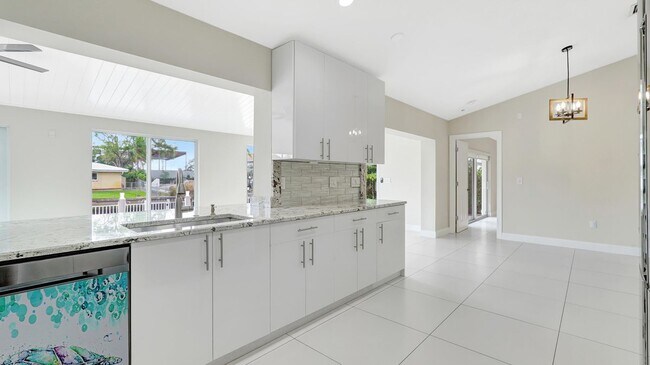 Photo - 1412 NE 53rd Ct