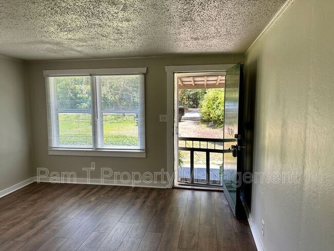 Photo - 9159 Ferguson Ave