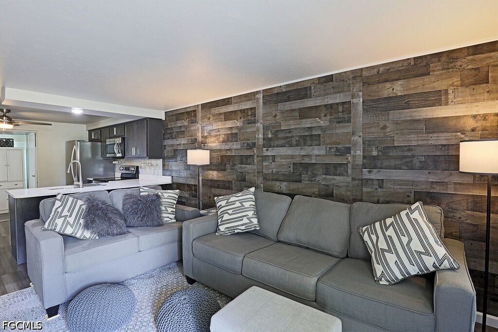 Photo - 2184 Arden St