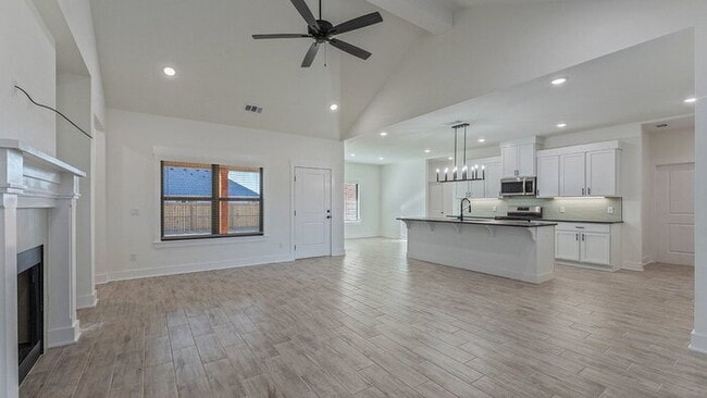 Photo - 147 N Banner Ave
