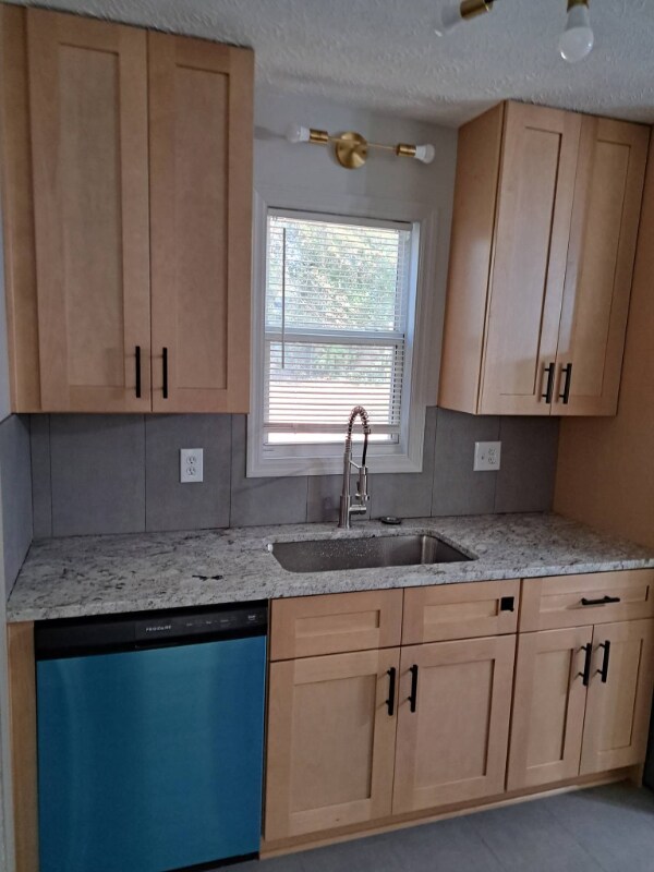 Photo - 3515 Miller St