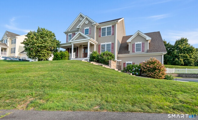 5 Rolling Hills Dr