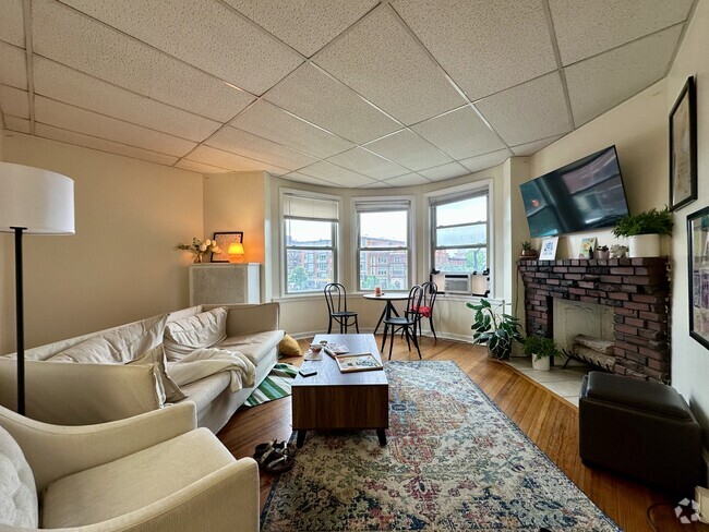 Building Photo - 903 Beacon St Unit 3 Rental