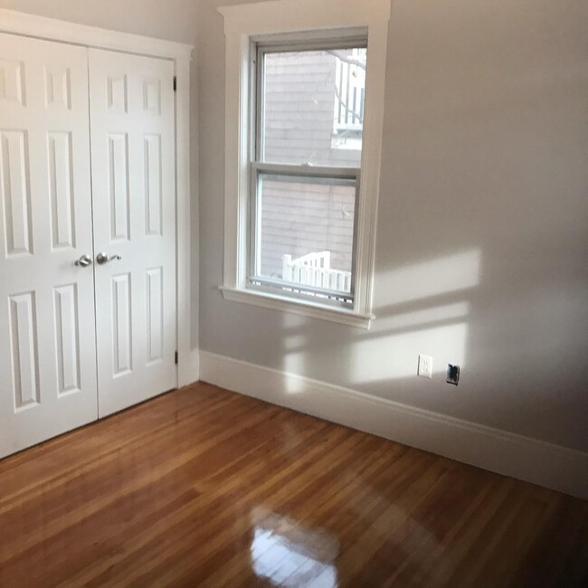 Photo - 11 Atkins St Apartments Unit 2