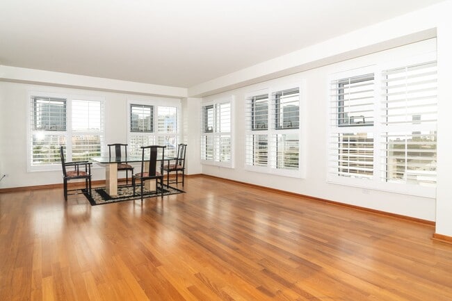 Photo - Spacious Condo, Exclusive Building - Honolulu Unit 704