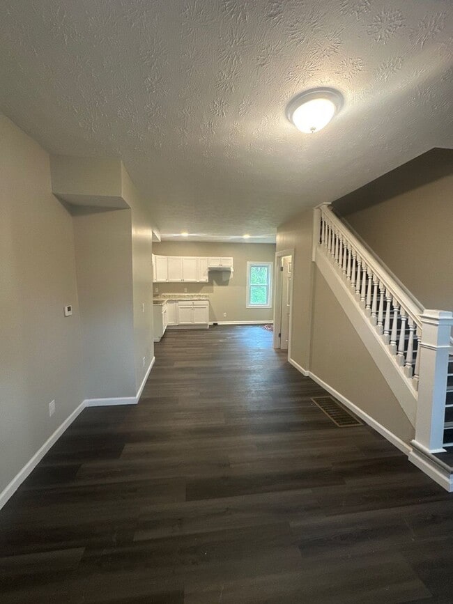 Building Photo - 3900 W 23rd St Unit 3900 W 23rd St #1, Cleveland, OH 44109