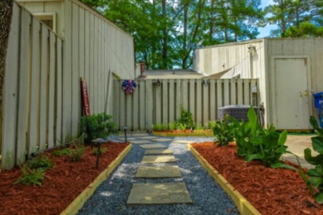 Photo - 109 Mallard Cove