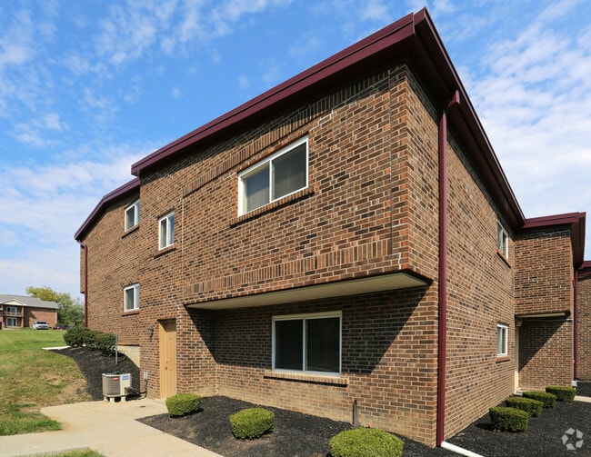 Crescent Ridge Apartments For Rent in Crescent Springs, KY