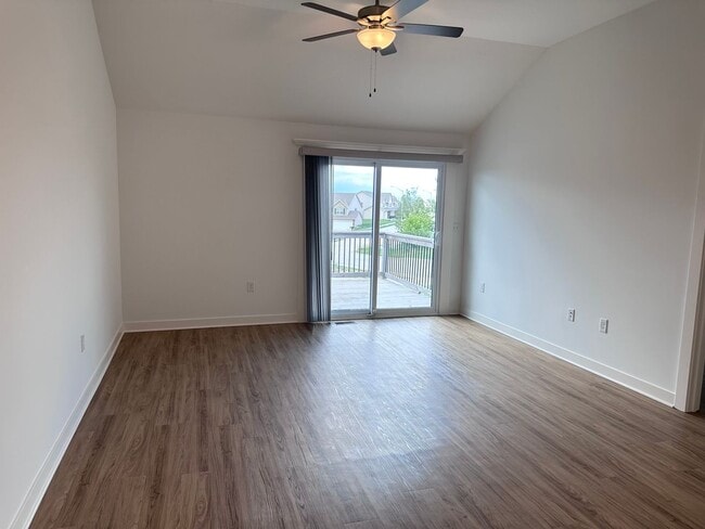 Photo - 4 Bed | 3 Bath | 1 Car Garage Duplex in Kansas City w/ Move in Special