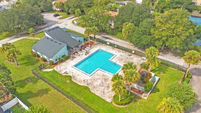 Photo - 3225 Oak Lawn Pl