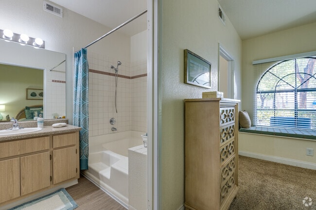 Tahiti; 2 BR, 2 BA - 1,022 SF