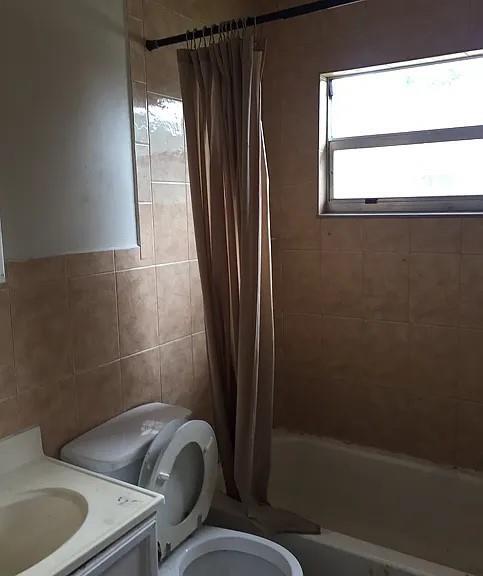 Photo - 347 NW 6th St