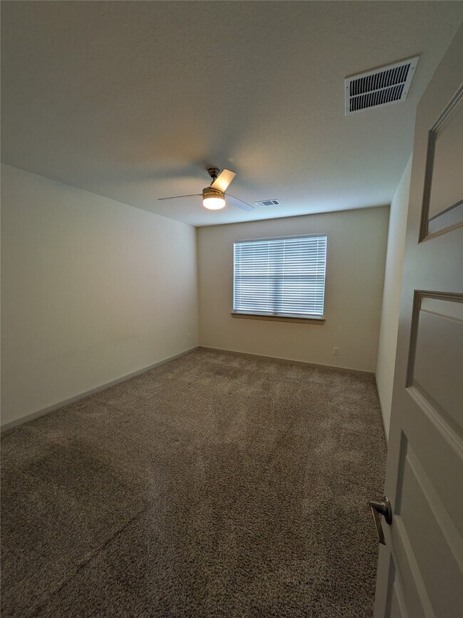 Photo - 549 Wilshire Rd